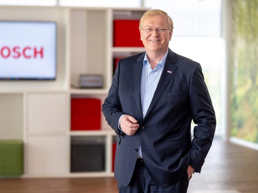 Stefan Hartung