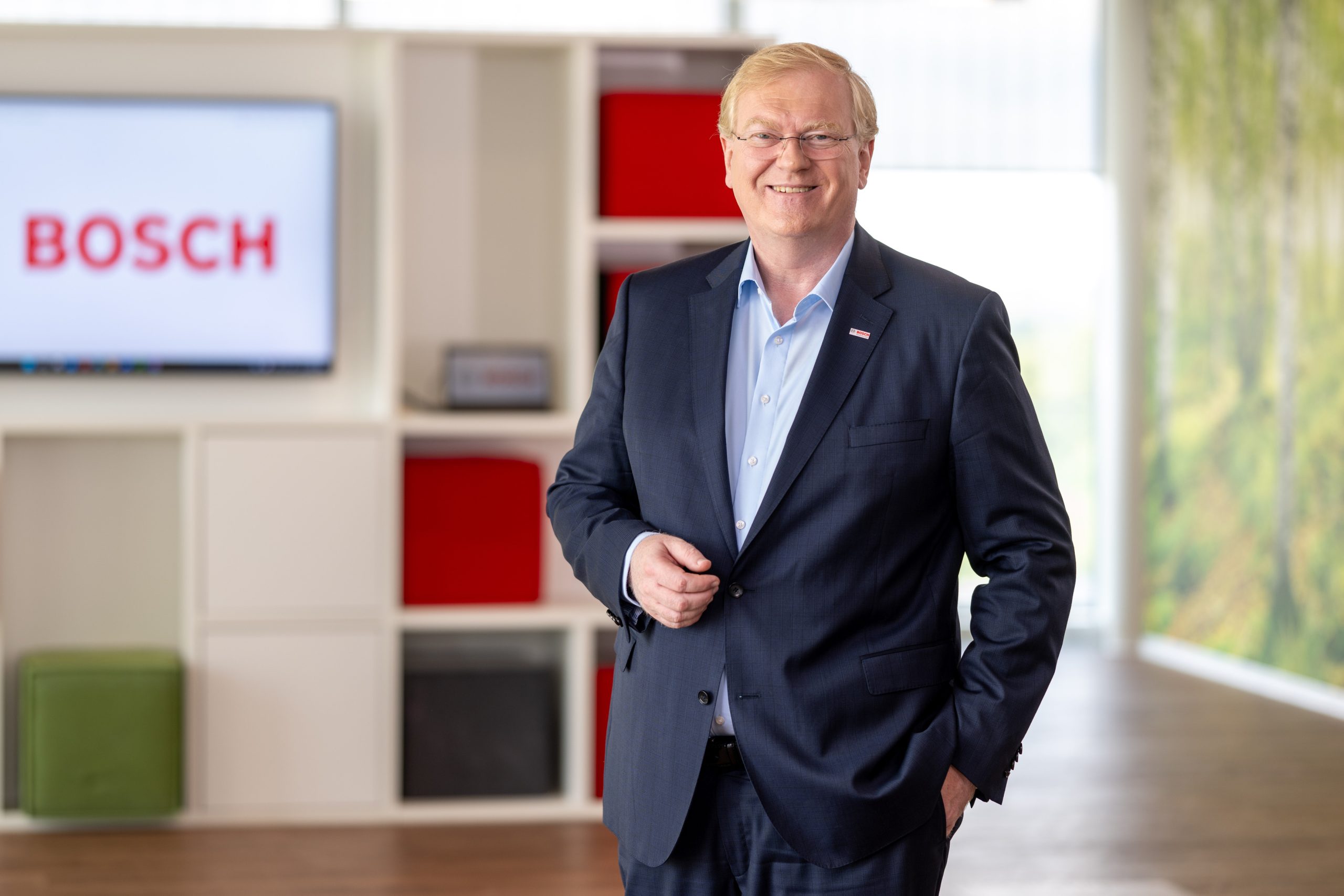 Stefan Hartung